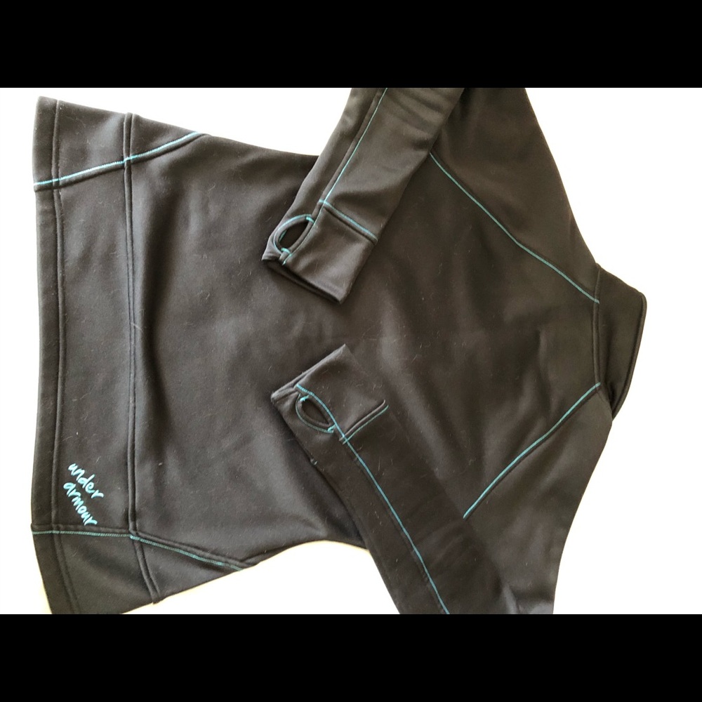 Under Armour 1/2 zip fleece. Medium - Picture 4 of 6